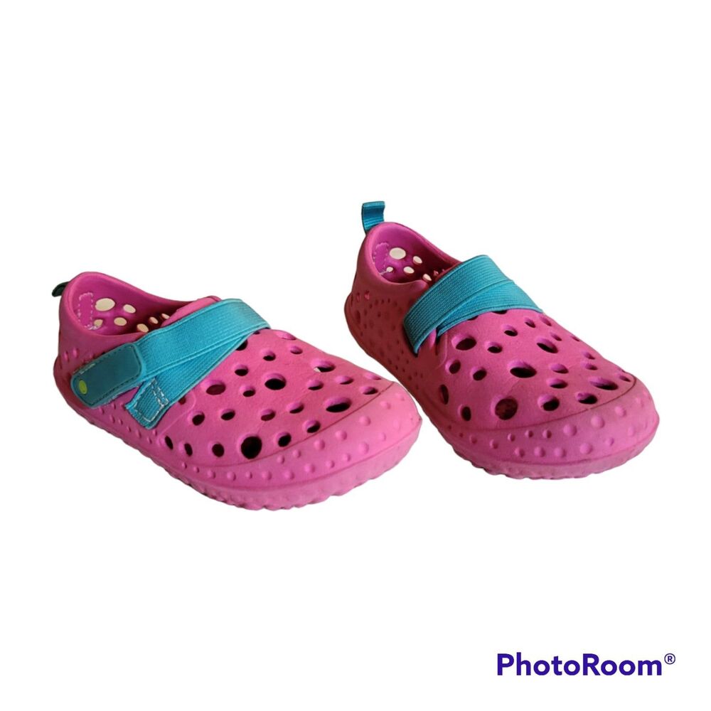 Western Chief water shoes